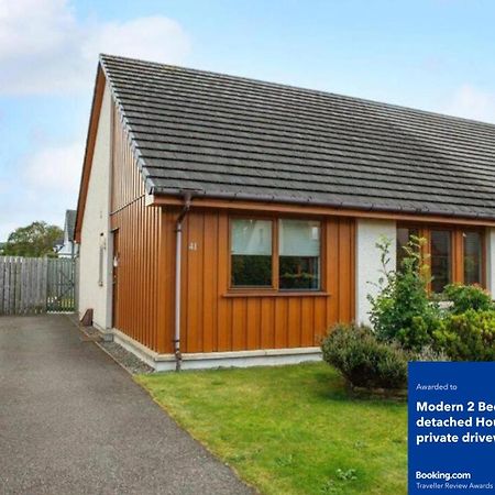 Modern 2 Bedroom Semi Detached House With Own Private Driveway Inverness Exterior foto