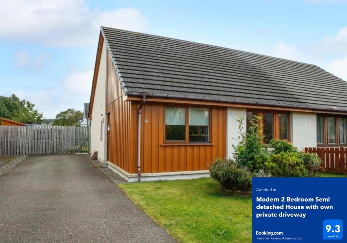 Modern 2 Bedroom Semi Detached House With Own Private Driveway Inverness Exterior foto